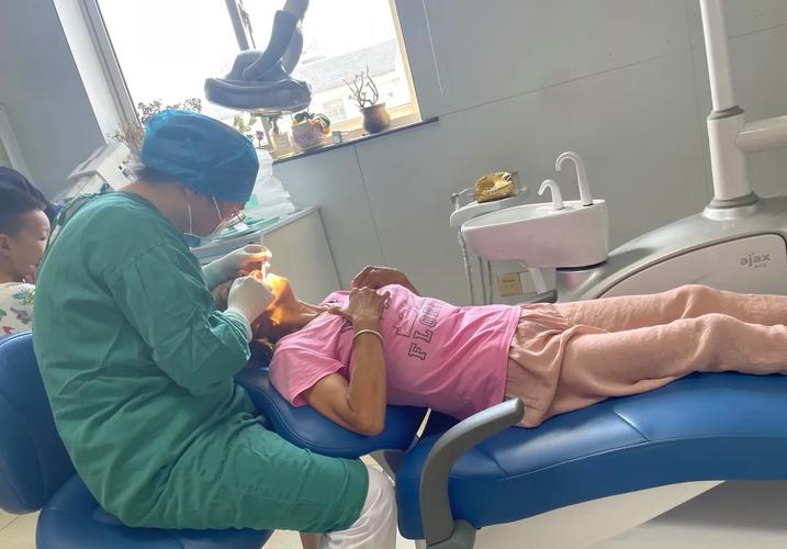 上海看口臭去口腔科还是消化科?一张表讲清到底该挂哪个号